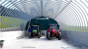 Schneetauglich - Folienhalle vonn Dellschau