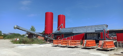 BLEND A240 mobile Betonmischanlage macht Betonblocksteine BLEND A240 Betonmischanlage mit Betonblock Formen